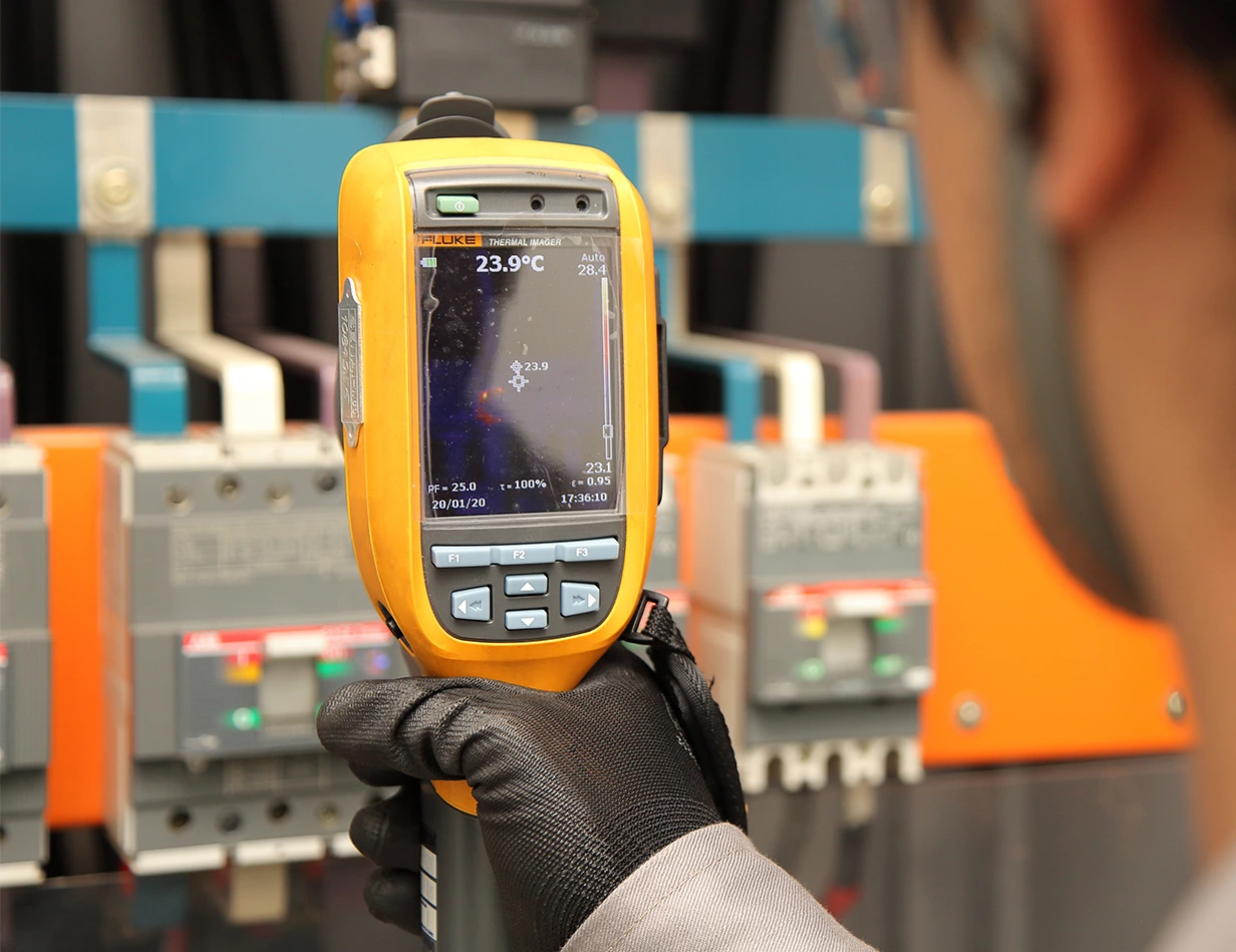 tratamento-de-agua-e-reuso-de-efluentes Sistemas hospitalares com sonorização, relógio central e chamada de enfermagem. Certificados ISO 9001, 14001 e 45001 demonstrando compromisso com qualidade, meio ambiente e segurança. Instalações prediais com infraestrutura elétrica, hidráulica e mecânica otimizadas.